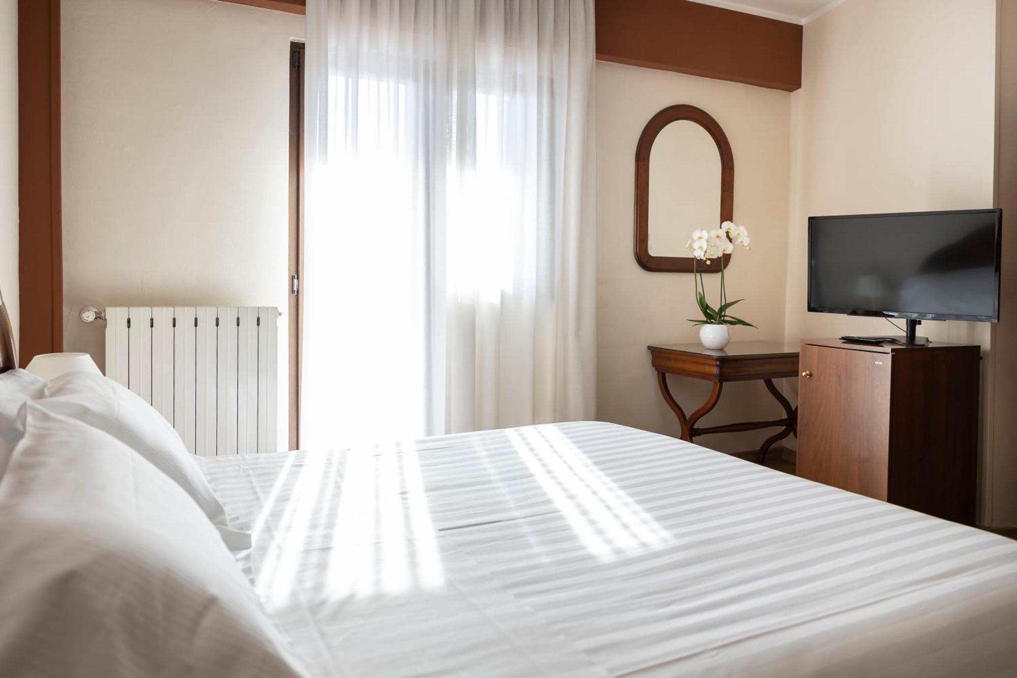 Grand Hotel Del Parco Pescasseroli Quarto foto